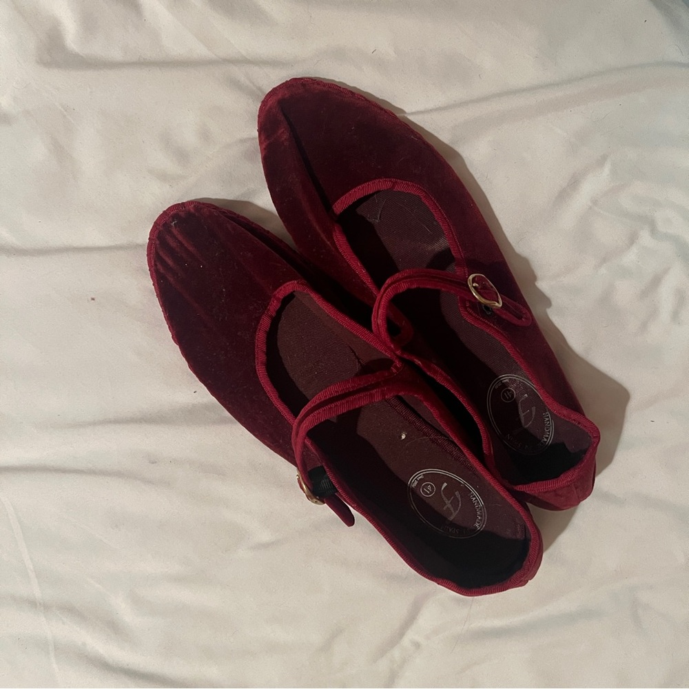 Flabelus Like New Red Velvet Mary Jane’s - 41/10 - Red/Pink Velvet